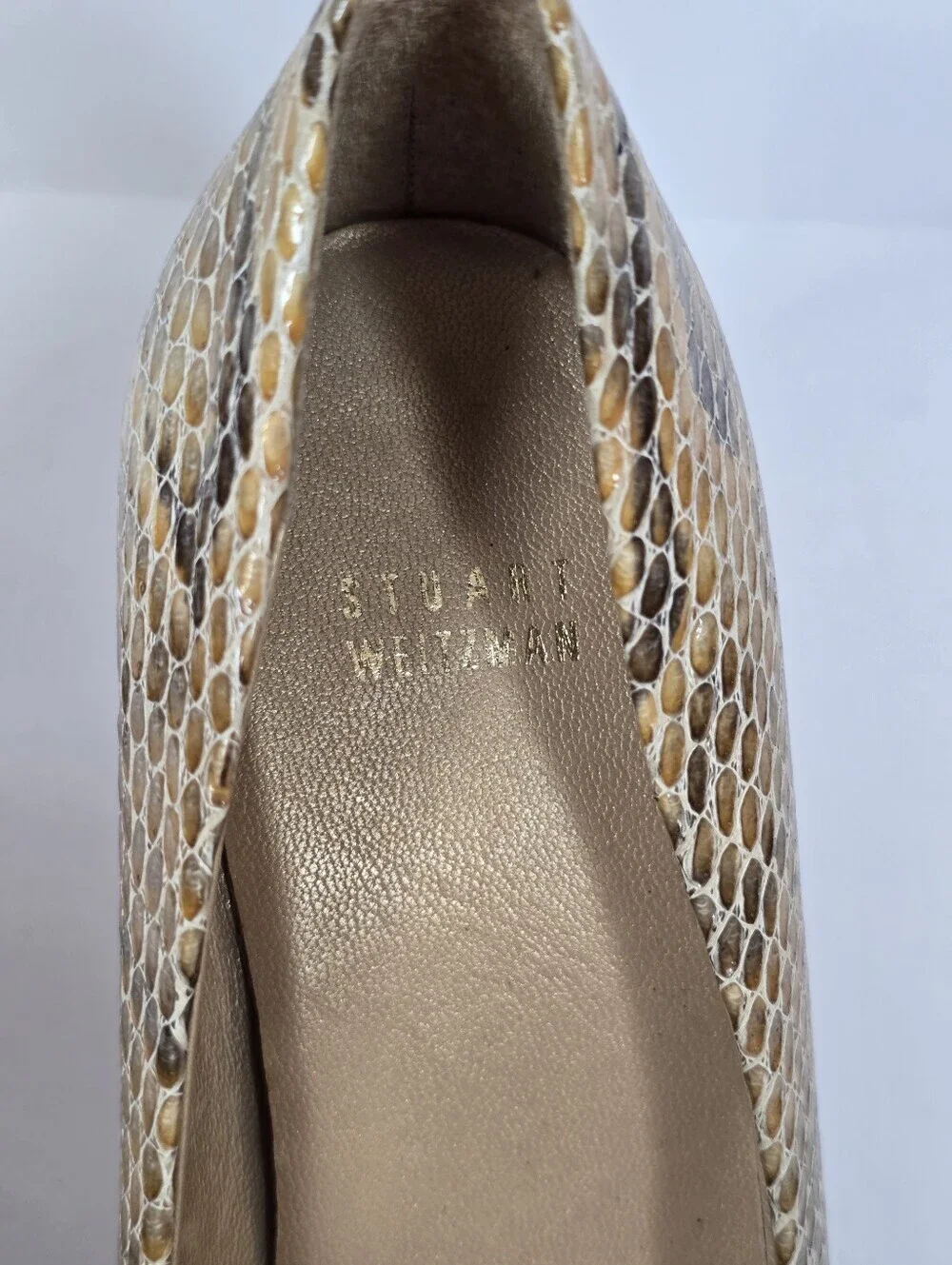 Stuart Weitzman Multicolor Python Embossed Leather Peep Toe Snakeskin Pumps 9.5